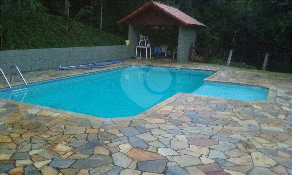 Sítio à venda com 8 quartos, sendo 3 suítes,  em Monte Alegre, Vinhedo, SP
