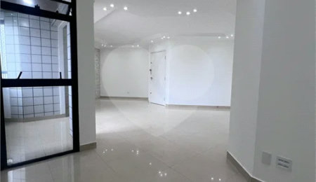 Apartamento à venda com 3 suítes em Baeta Neves, São Bernardo do Campo, SP