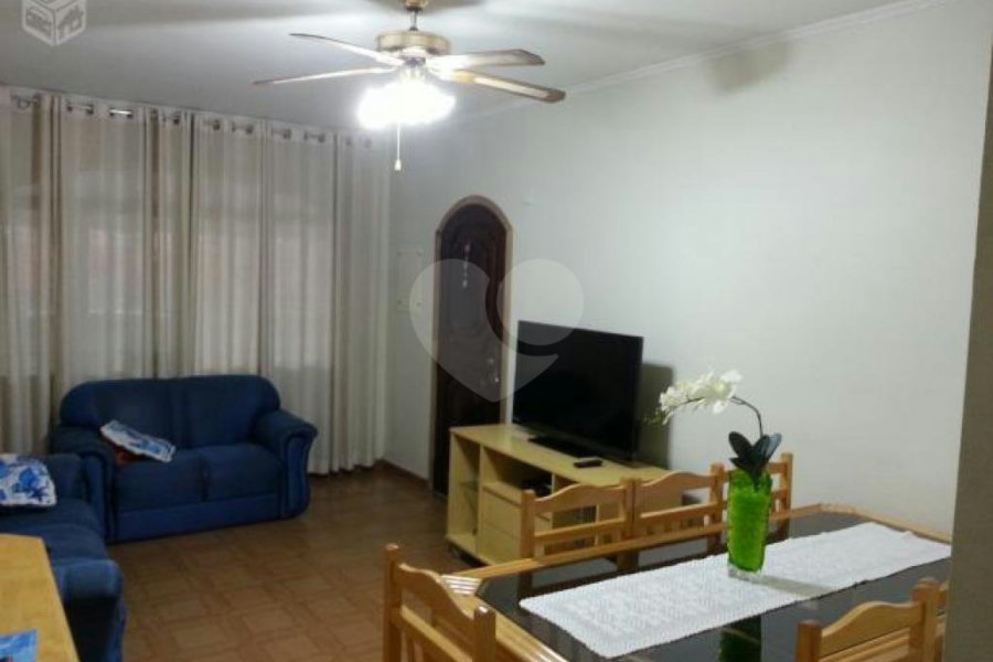 Sobrado à venda com 3 quartos, sendo 1 suíte, em Parque Vitória, São Paulo, SP