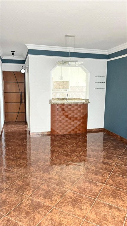 Apartamento à venda com 3 quartos em Cidade Líder, São Paulo, SP