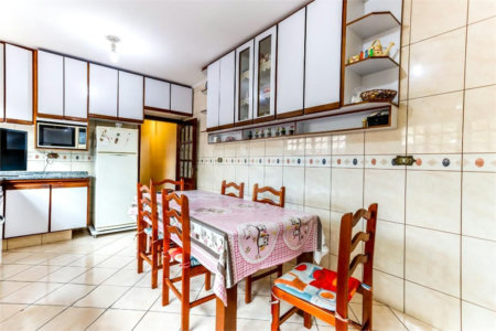 Sobrado à venda com 4 quartos, sendo 1 suíte, em Vila Nova Mazzei, São Paulo, SP