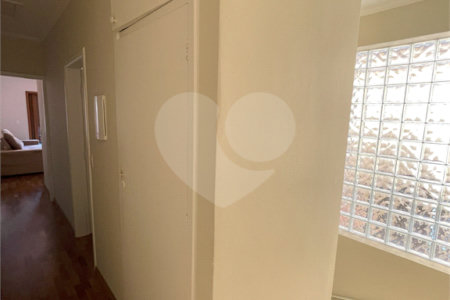 Casa à venda com 3 suítes em Santo Amaro, São Paulo, SP