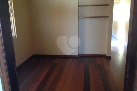 Sobrado à venda com 4 quartos, sendo 2 suítes,  em Jardim Bonfiglioli, São Paulo, SP
