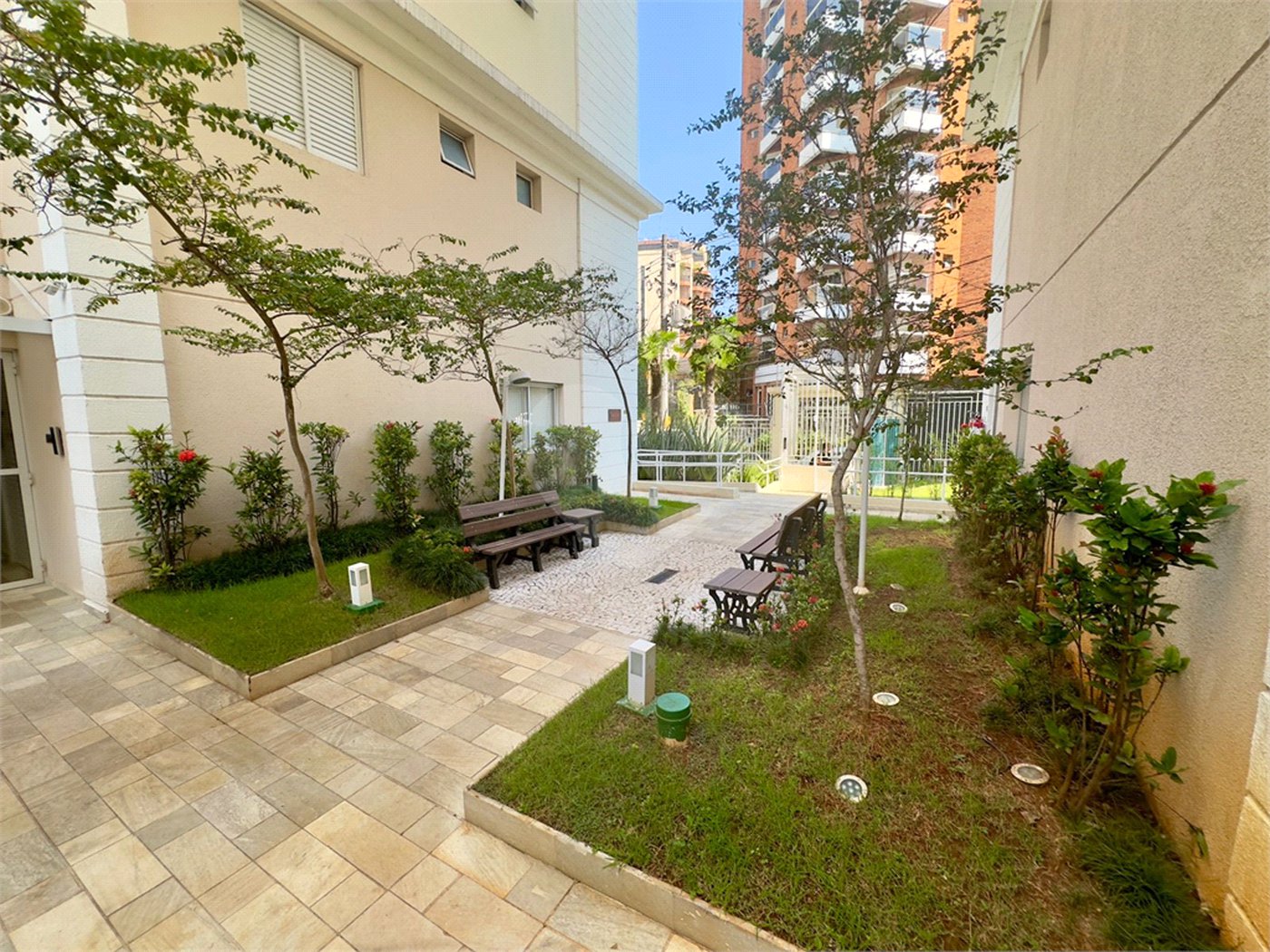 Apartamento à venda com 2 suítes em Jardim Ampliação, São Paulo, SP