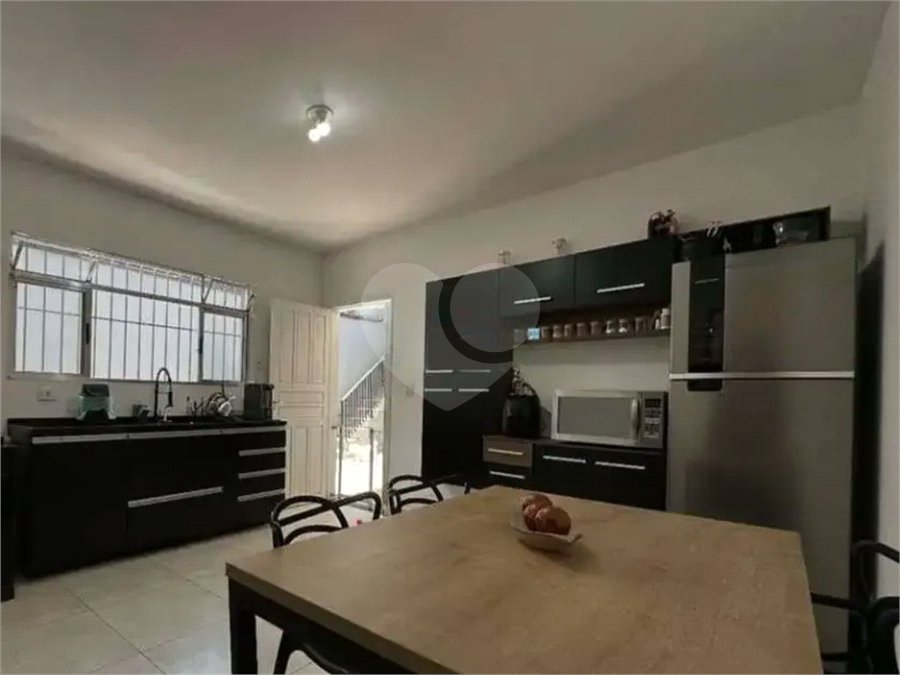Sobrado à venda com 4 quartos, sendo 1 suíte, em Vila Pirituba, São Paulo, SP