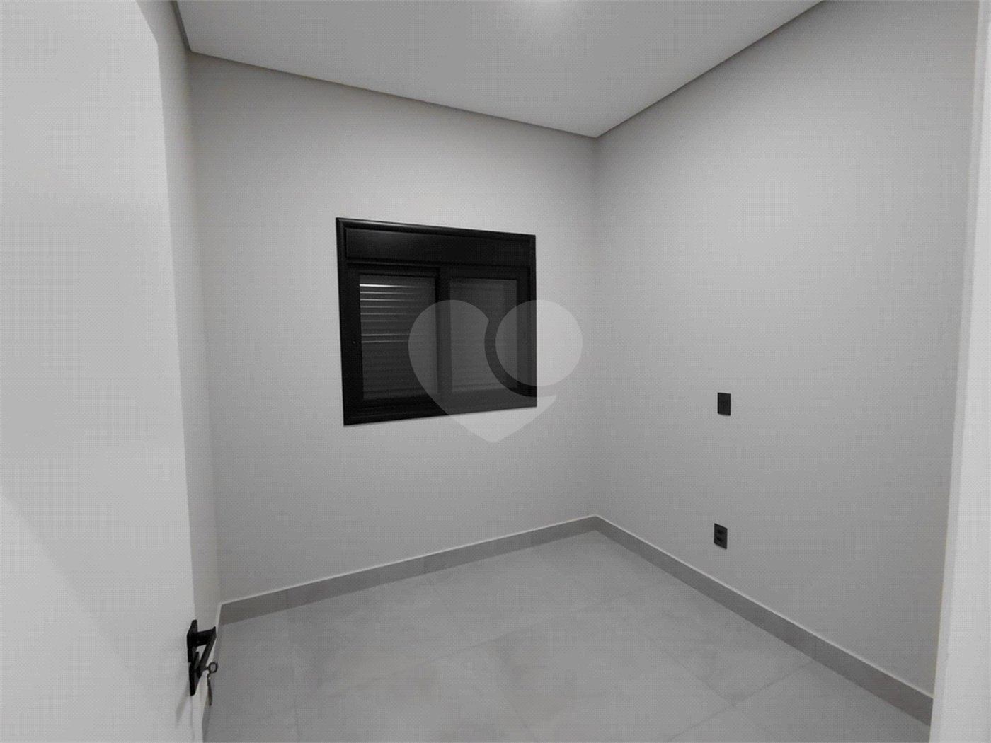 Casa à venda com 3 quartos, sendo 1 suíte, no condomínio Park Real Indaiatuba, Indaiatuba - SP