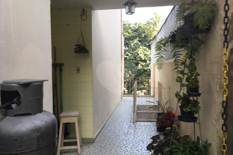 Casa à venda com 4 quartos, sendo 1 suíte, em Jardim São Bento, São Paulo, SP