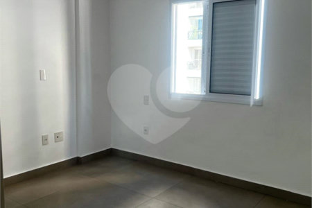 Apartamento para alugar com 2 quartos, sendo 1 suíte, em Campestre, Santo André, SP