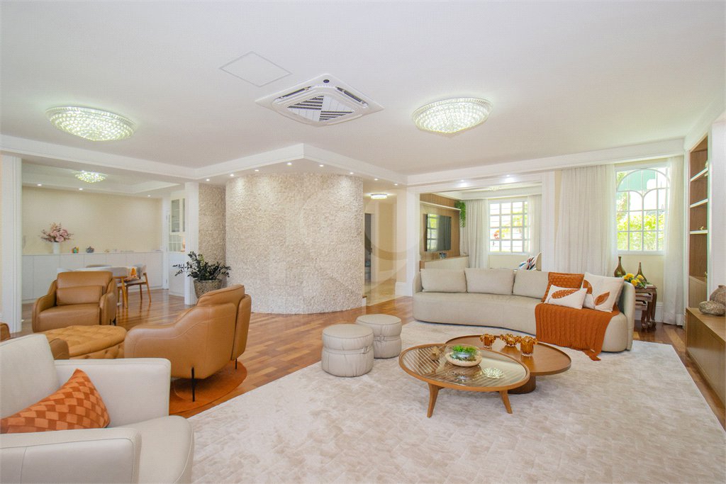 Casa à venda com 4 suítes no condomínio Conde D Eu, São Paulo - SP