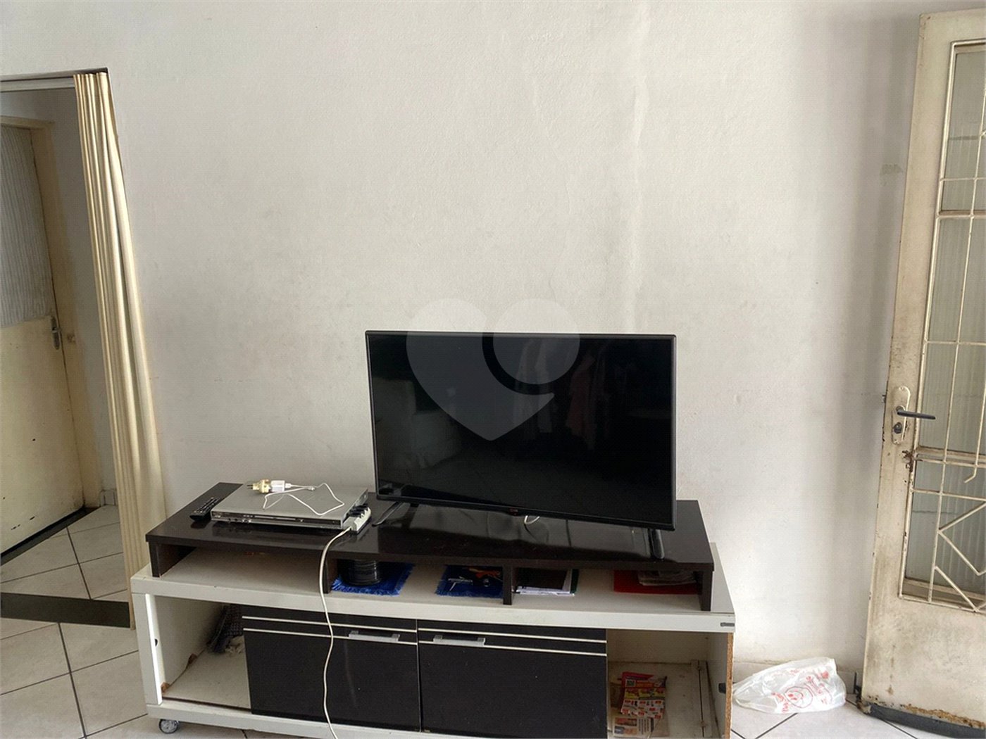 Casa Térrea à venda com 2 quartos em Vila Acoreana, Poá, SP