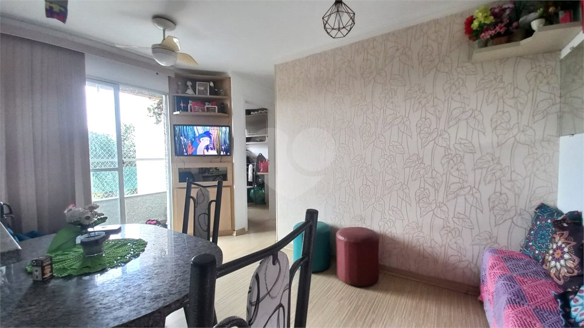 Apartamento à venda com 3 quartos, sendo 1 suíte,  em Parque Novo Mundo, São Paulo, SP