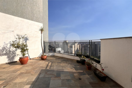 Apartamento à venda com 4 quartos, sendo 1 suíte, em Vila Mariana, São Paulo, SP