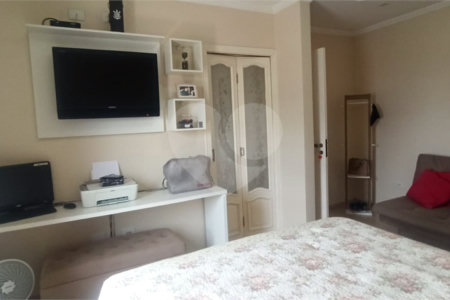 Sobrado à venda com 3 suítes em Vila Mazzei, São Paulo, SP