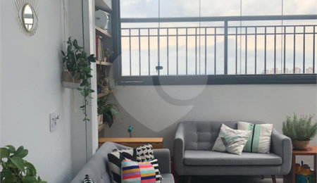 Apartamento à venda com 3 quartos, sendo 1 suíte,  em Jardim Parque Morumbi, São Paulo, SP