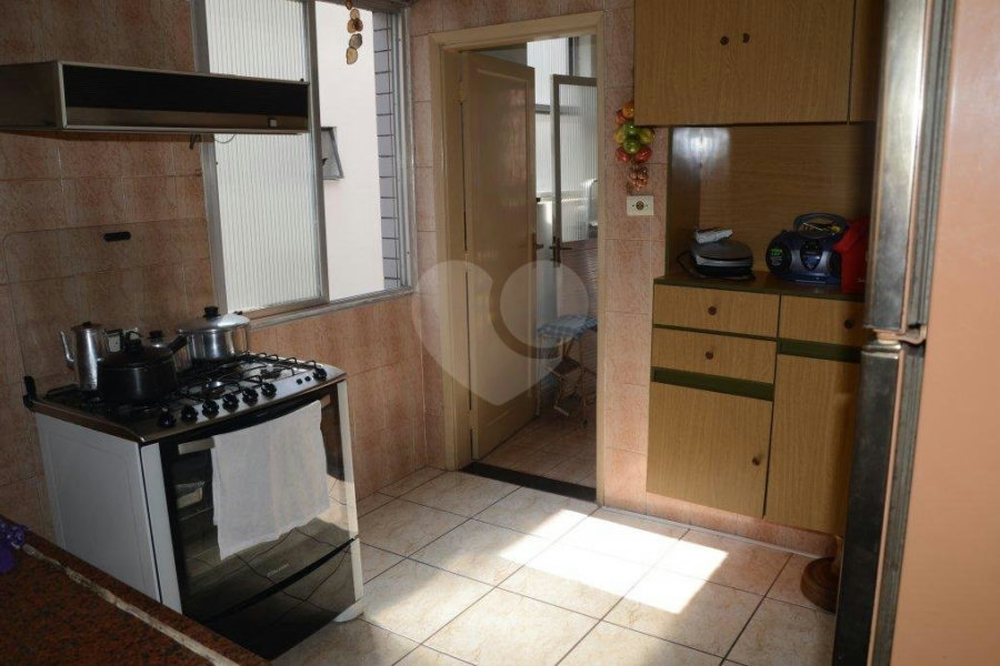 Apartamento à venda com 2 quartos, sendo 1 suíte,  em Itararé, São Vicente, SP