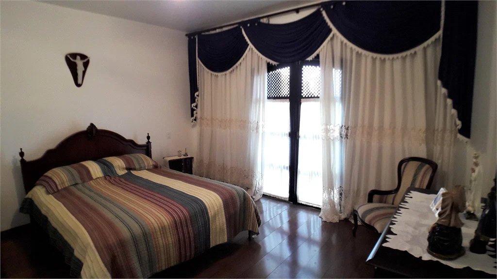 Casa Térrea à venda com 4 suítes em Brooklin Paulista, São Paulo, SP