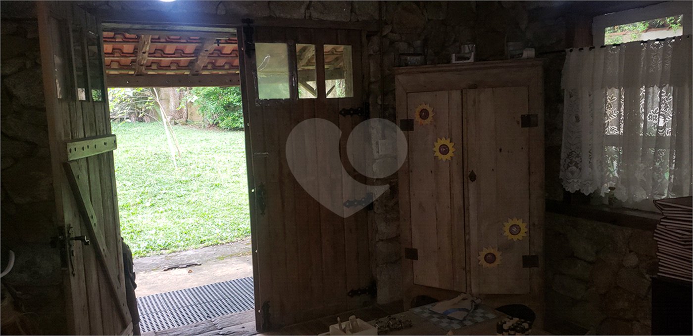 Casa à venda com 4 quartos, sendo 1 suíte, em Serra da Cantareira, Mairiporã, SP