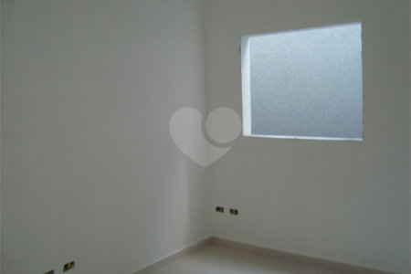 Casa à venda com 2 quartos no condomínio Garda, São Paulo - SP