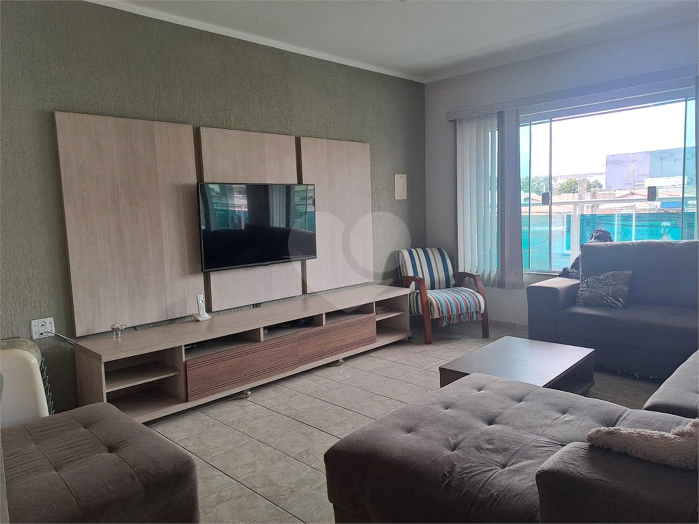 Casa à venda com 3 quartos, sendo 1 suíte,  em Éden, Sorocaba, SP