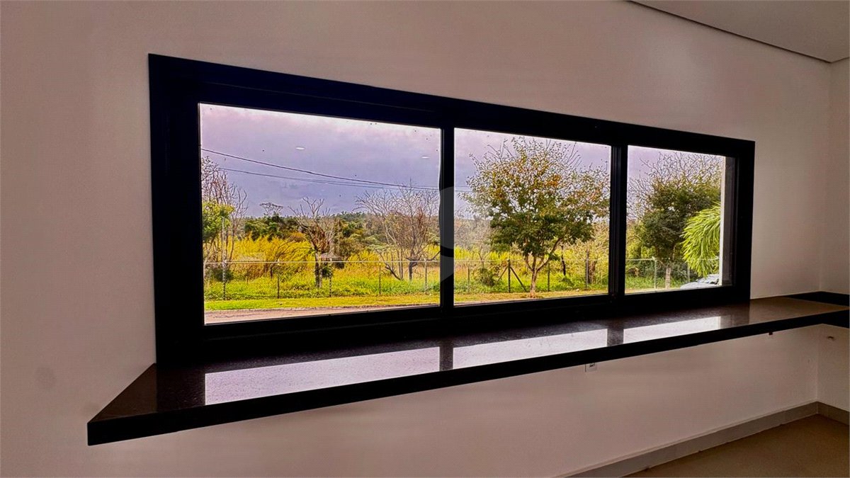 Casa à venda com 3 suítes no condomínio Campos do Conde I e II, Sorocaba - SP