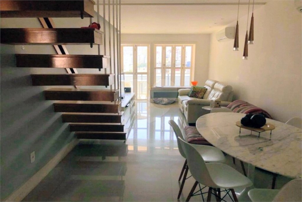 Cobertura à venda com 3 quartos, sendo 1 suíte,  em Tijuca, Rio de Janeiro, RJ