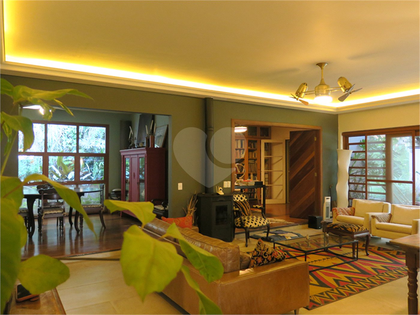 Casa Térrea à venda com 2 suítes em Real Parque, São Paulo, SP