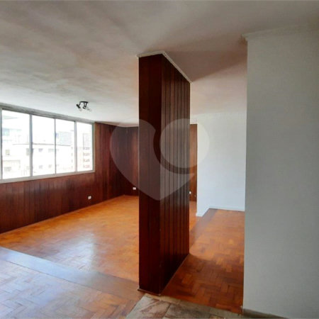 Apartamento à venda com 3 quartos, sendo 1 suíte, em Santa Cecília, São Paulo, SP