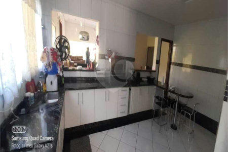 Casa à venda com 4 suítes no condomínio Residencial Vale das Laranjeiras, Indaiatuba - SP