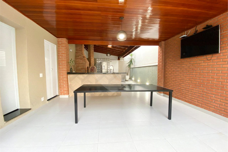 Casa à venda com 3 quartos, sendo 1 suíte, em Santana, São Paulo, SP