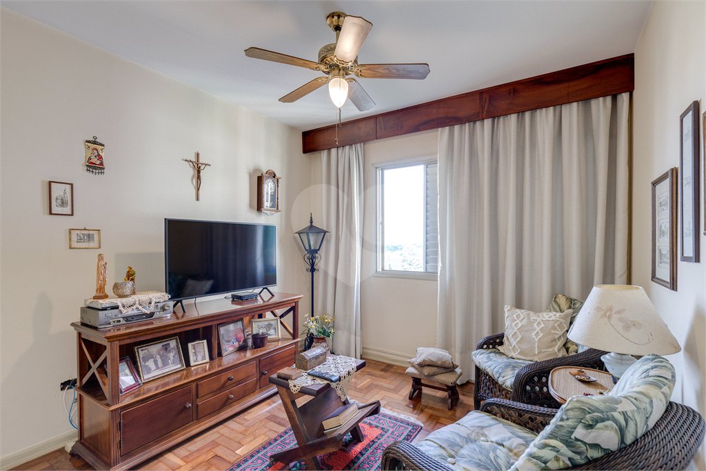 Apartamento à venda com 4 quartos, sendo 1 suíte,  em Chácara Santo Antônio, São Paulo, SP