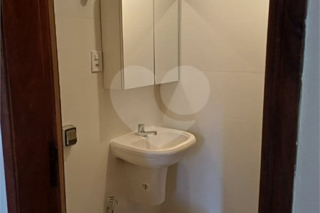 Apartamento à venda com 2 quartos em Cerqueira César, São Paulo, SP