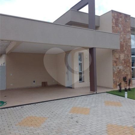 Casa à venda com 3 suítes no condomínio Lagos D'icaraí, Salto - SP