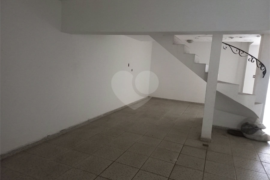 Sobrado à venda com 3 quartos em Santana, São Paulo, SP