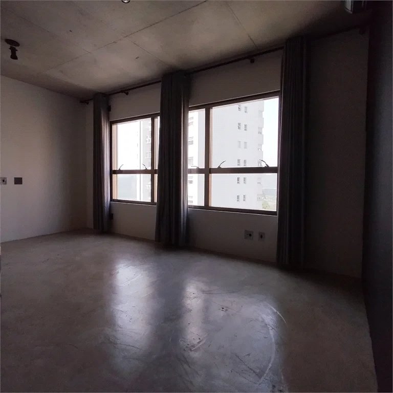Apartamento à venda ou para alugar com 1 suíte em Jardim Fonte do Morumbi, São Paulo, SP