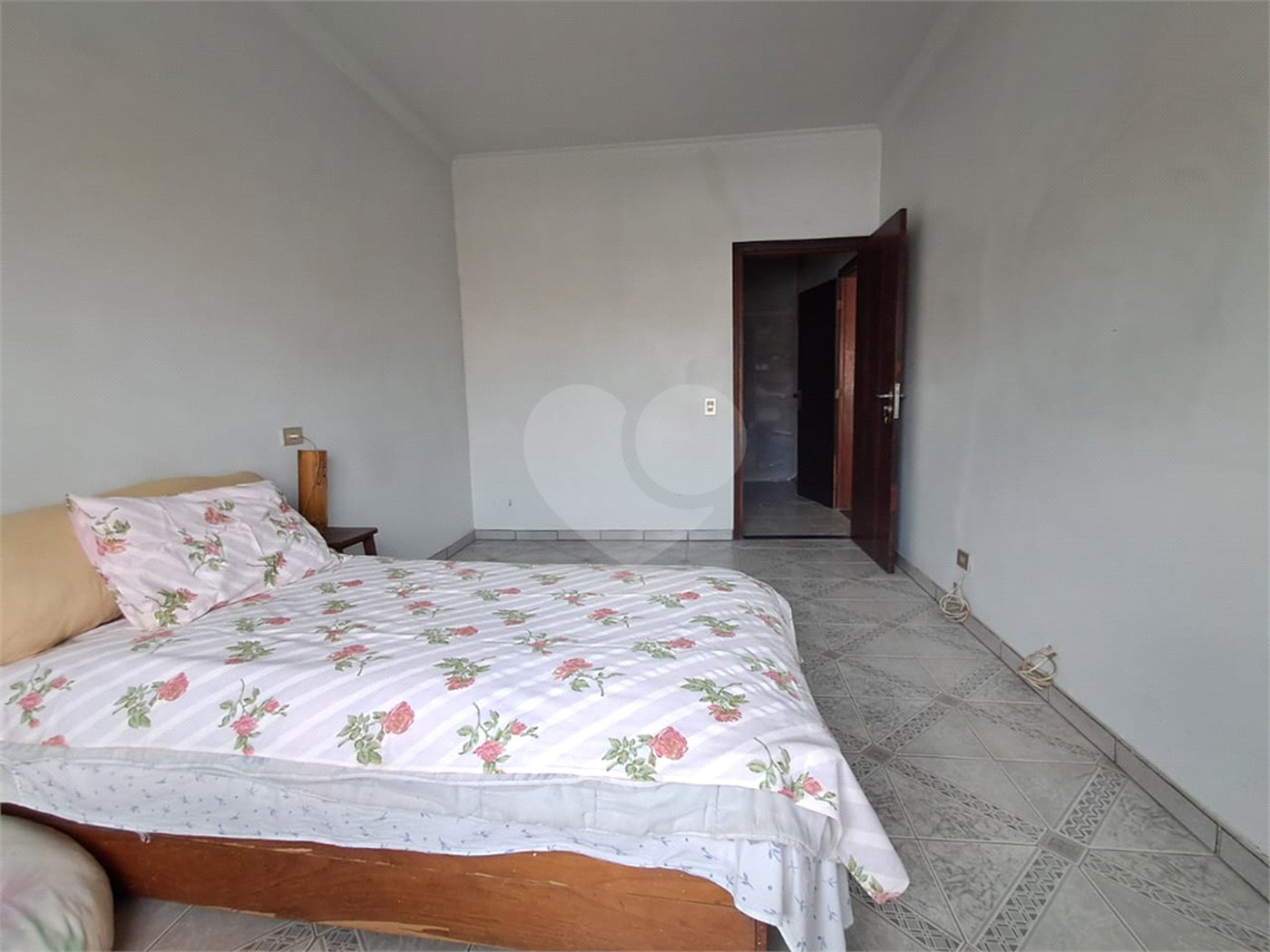 Sobrado à venda com 3 quartos, sendo 1 suíte, em Vila Romana, São Paulo, SP