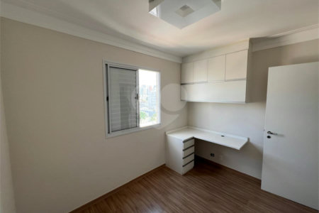 Apartamento à venda com 3 quartos, sendo 1 suíte, em Chácara Califórnia, São Paulo, SP