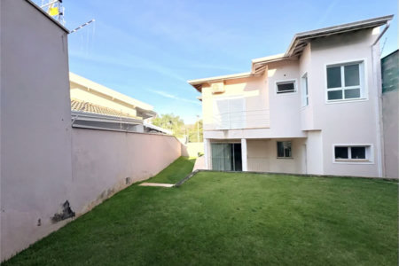 Casa à venda com 3 suítes em Parque Nova Suíça, Valinhos, SP