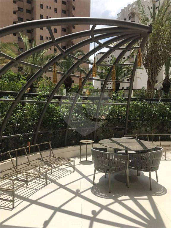 Magnífico apartamento novo (no contra-piso) à venda na Chácara Klabin com 144 m² e 3 suítes.