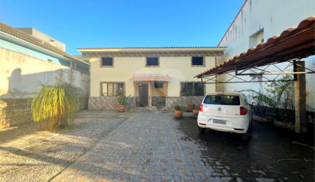 Casa à venda com 2 quartos, sendo 1 suíte,  no condomínio Residencial Vale das Palmeiras, Rio de Janeiro - RJ