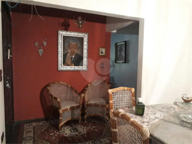 Sobrado à venda com 5 quartos, sendo 1 suíte,  em Parque Edu Chaves, São Paulo, SP