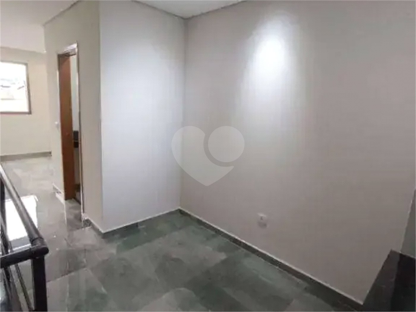 Sobrado à venda com 3 quartos, sendo 1 suíte, em Vila Marina, São Paulo, SP