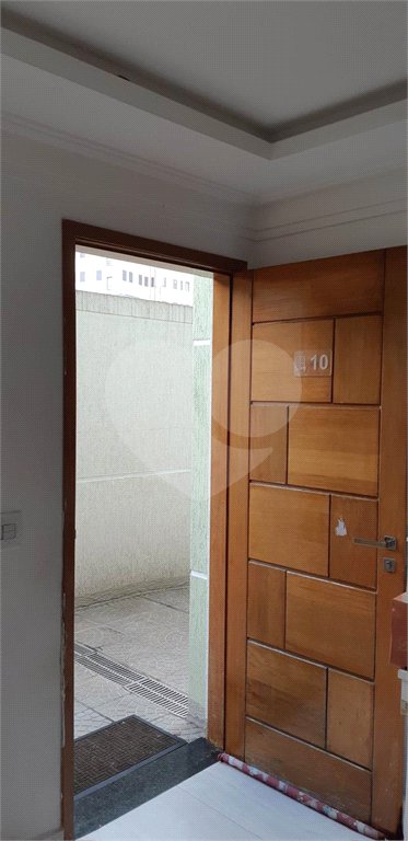 Casa à venda ou para alugar com 3 quartos, sendo 2 suítes,  no condomínio Residencial Erika, São Paulo - SP