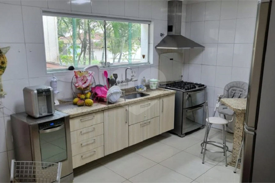 Sobrado à venda com 4 suítes em Jardim Leonor Mendes de Barros, São Paulo, SP