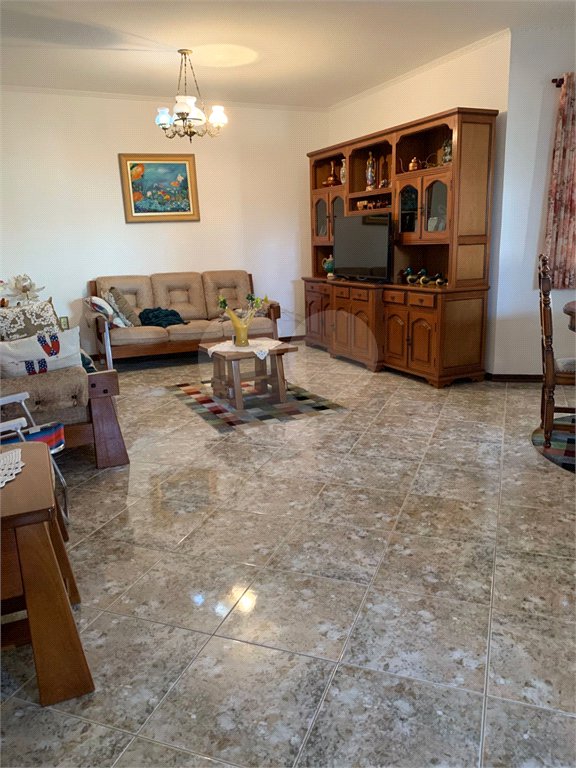 Casa para alugar com 2 quartos em Alvinópolis, Atibaia, SP