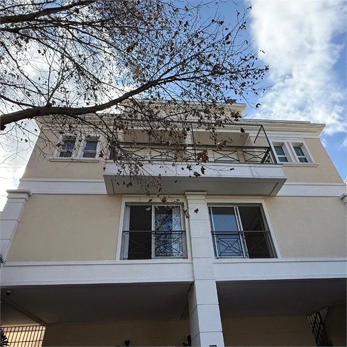 Casa à venda com 4 suítes no condomínio Vilas das Paineiras, São Paulo - SP