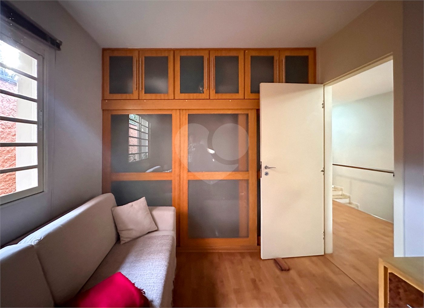 Casa à venda com 3 quartos, sendo 1 suíte,  no condomínio Barão do Triunfo, São Paulo - SP