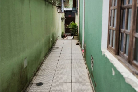 Sobrado à venda com 4 quartos, sendo 1 suíte, em Jardim Monte Kemel, São Paulo, SP