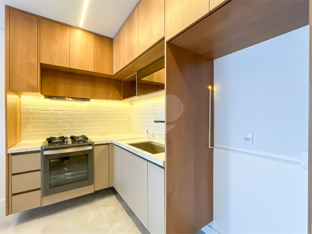 Apartamento à venda com 2 quartos, sendo 1 suíte,  em Santo Amaro, São Paulo, SP