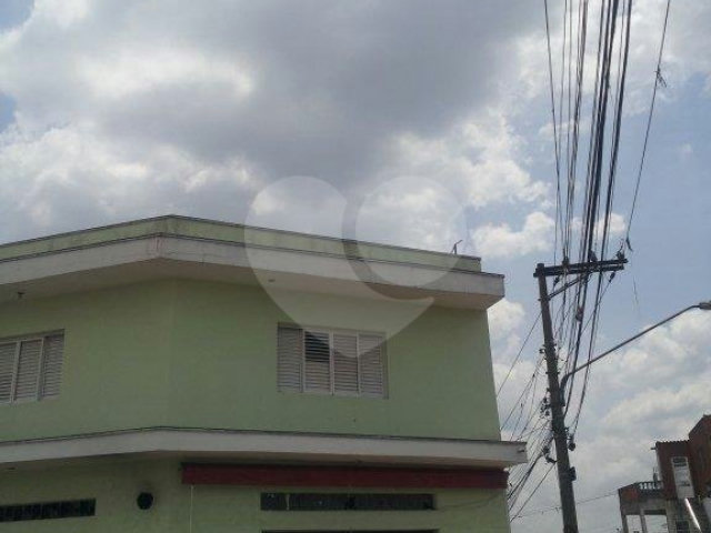 Sobrado à venda com 3 quartos no Brasilândia, São Paulo, SP