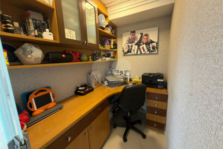 Apartamento à venda com 3 quartos, sendo 1 suíte,  em Vila Regente Feijó, São Paulo, SP